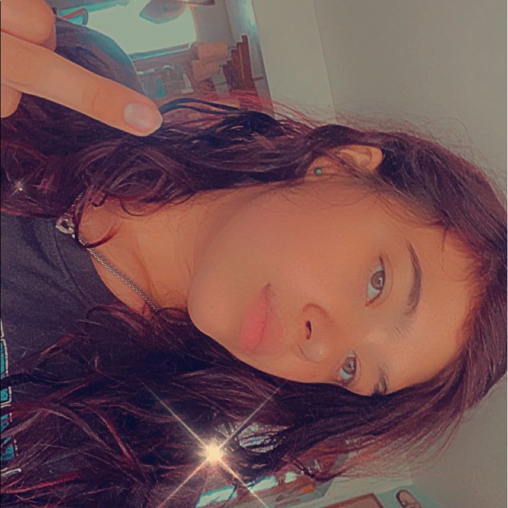 Meet your Posher, Brooke